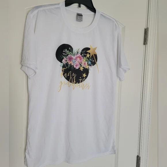 Set of 10 Disney Parks Walt Disney World Graphic Tees Size Medium - Picture 3 of 12
